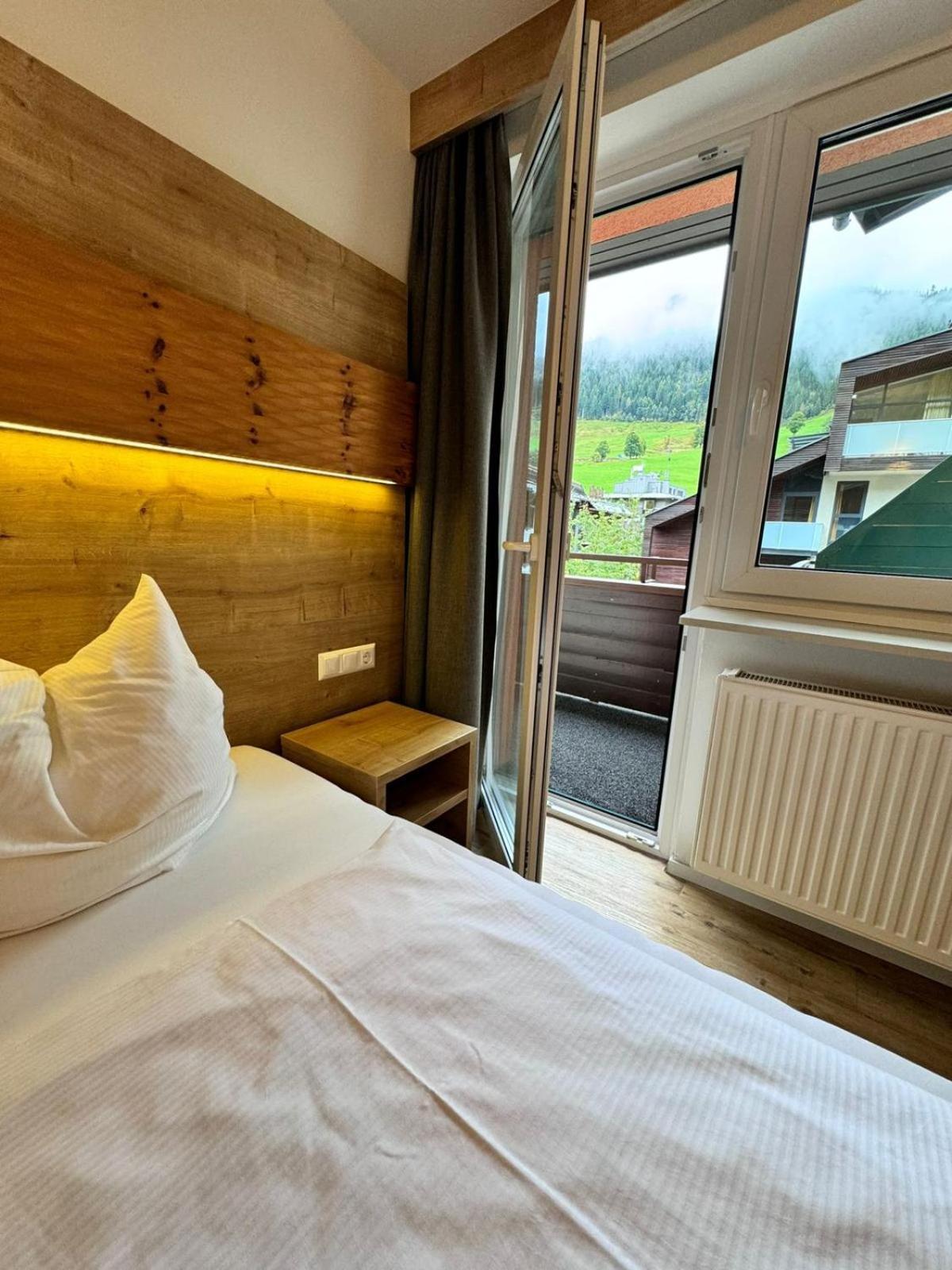 Pension Ahorn Saalbach-Hinterglemm Exterior foto